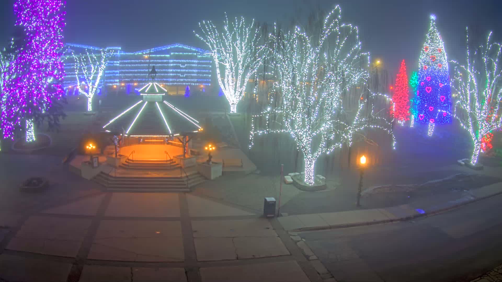 Leavenworth Village Front Street Park  Live Cam - Leavenworth, Chelan, Washington, USA