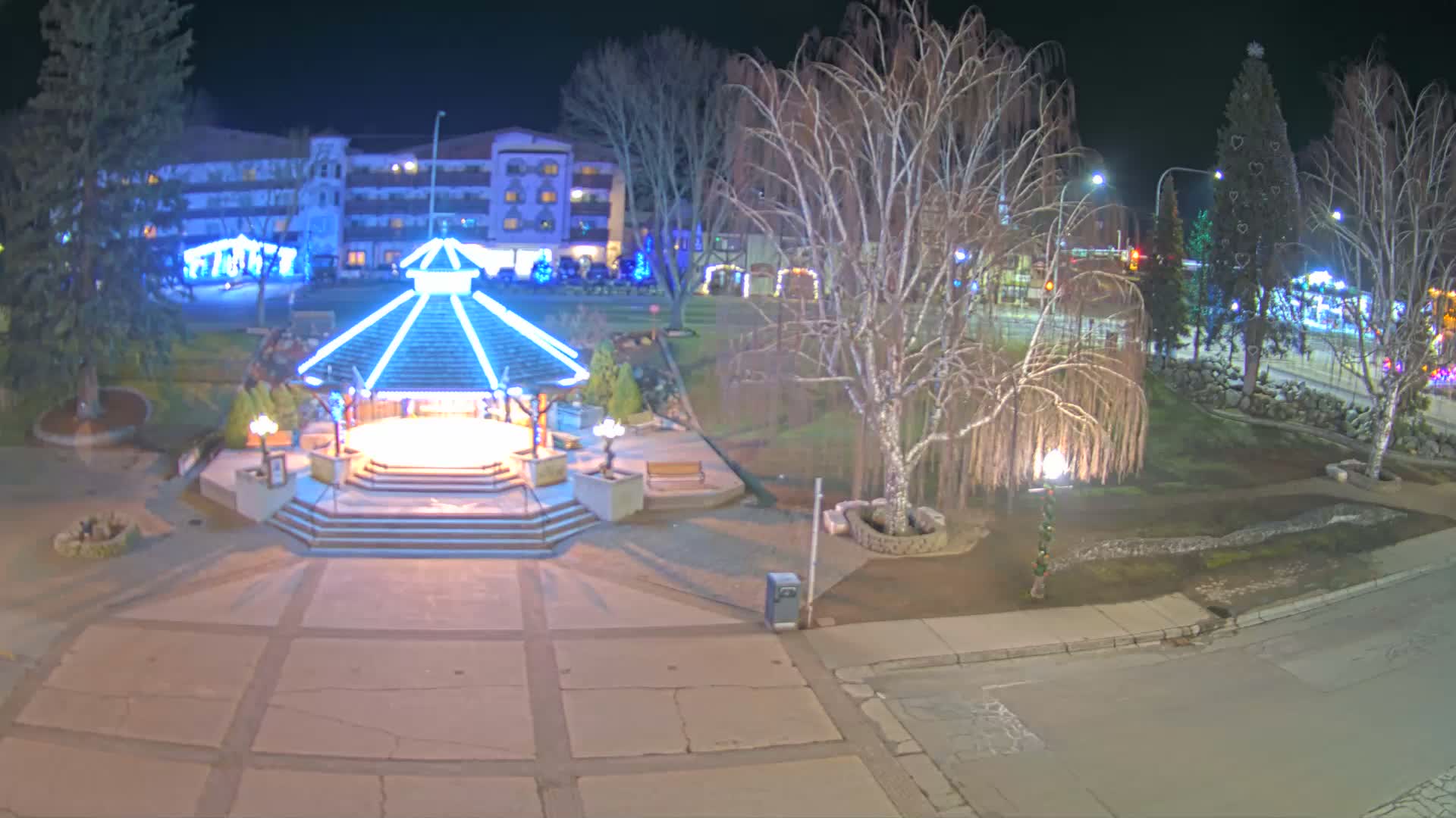 Leavenworth Village Front Street Park  Live Cam - Leavenworth, Chelan, Washington, USA