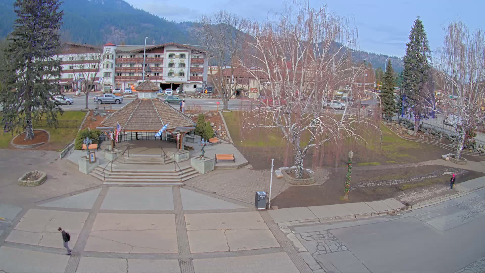 Leavenworth Village Front Street Park  Live Cam - Leavenworth, Chelan, Washington, USA