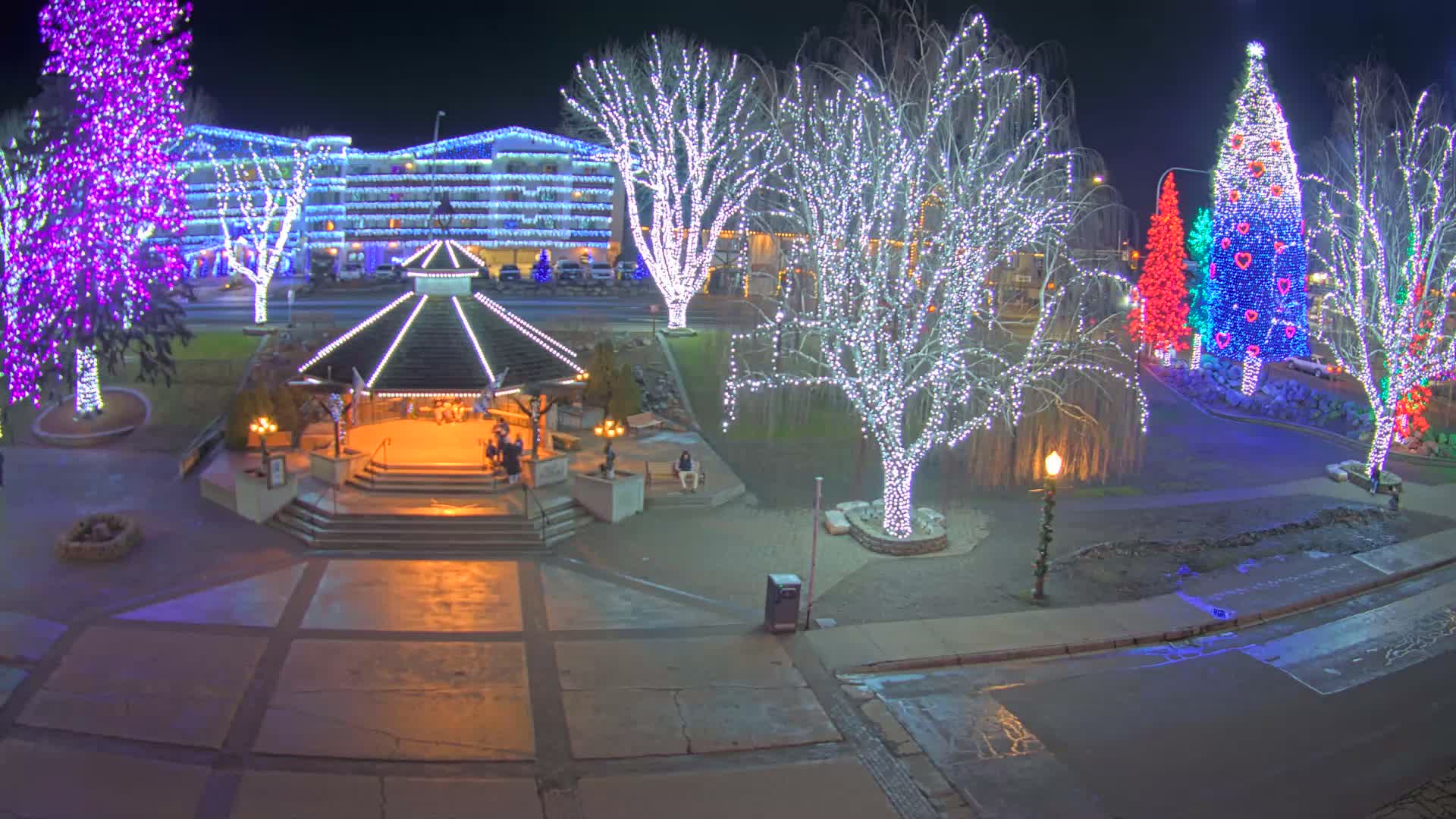 Leavenworth Village Front Street Park  Live Cam - Leavenworth, Chelan, Washington, USA