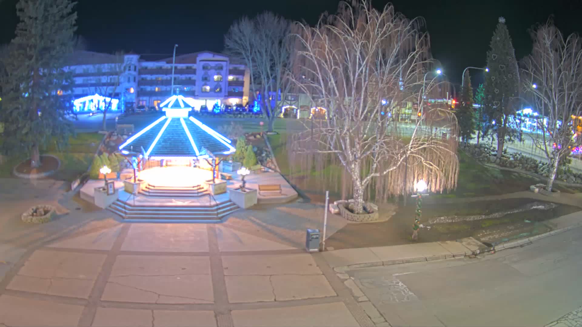 Leavenworth Village Front Street Park  Live Cam - Leavenworth, Chelan, Washington, USA