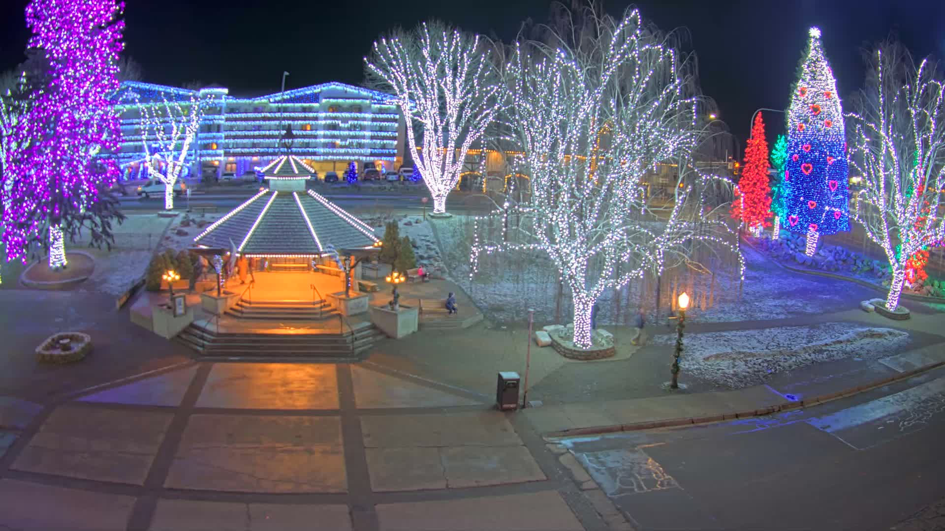 Leavenworth Village Front Street Park  Live Cam - Leavenworth, Chelan, Washington, USA