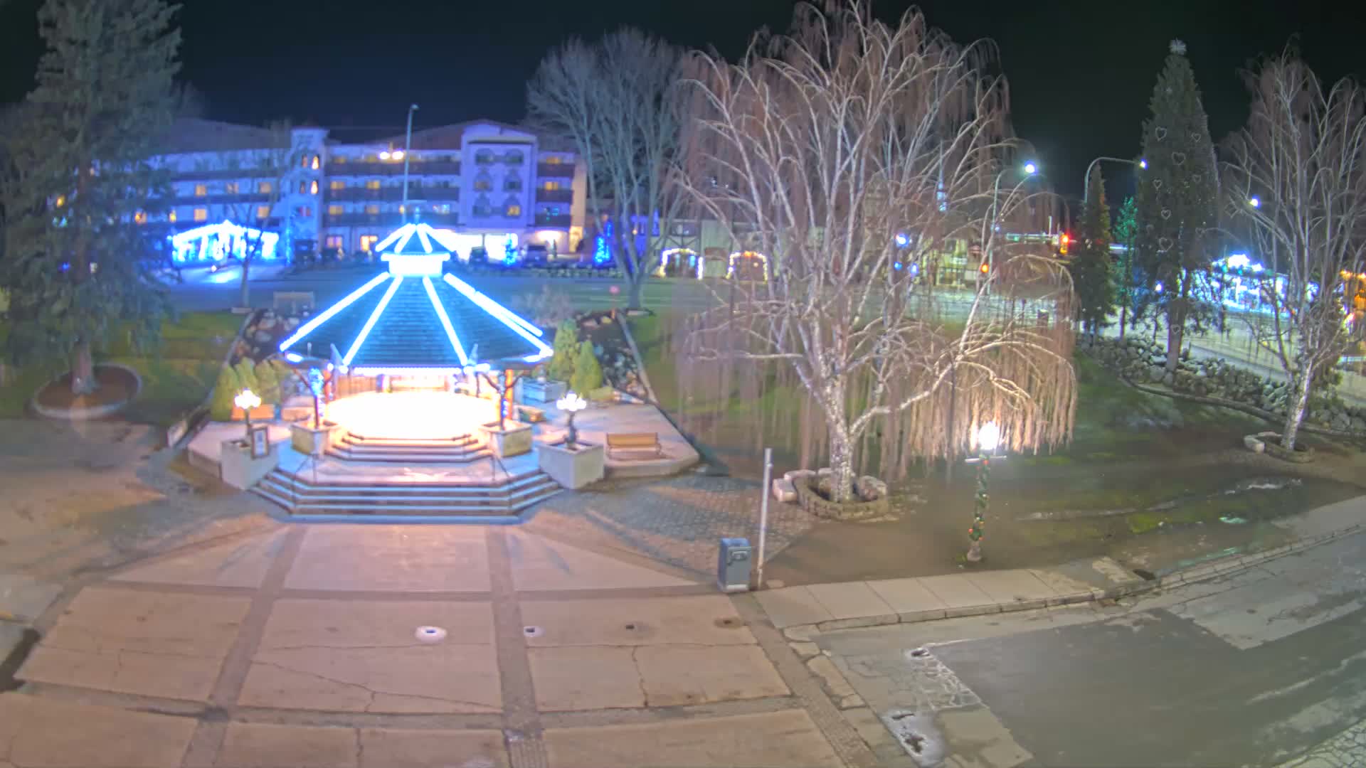Leavenworth Village Front Street Park  Live Cam - Leavenworth, Chelan, Washington, USA