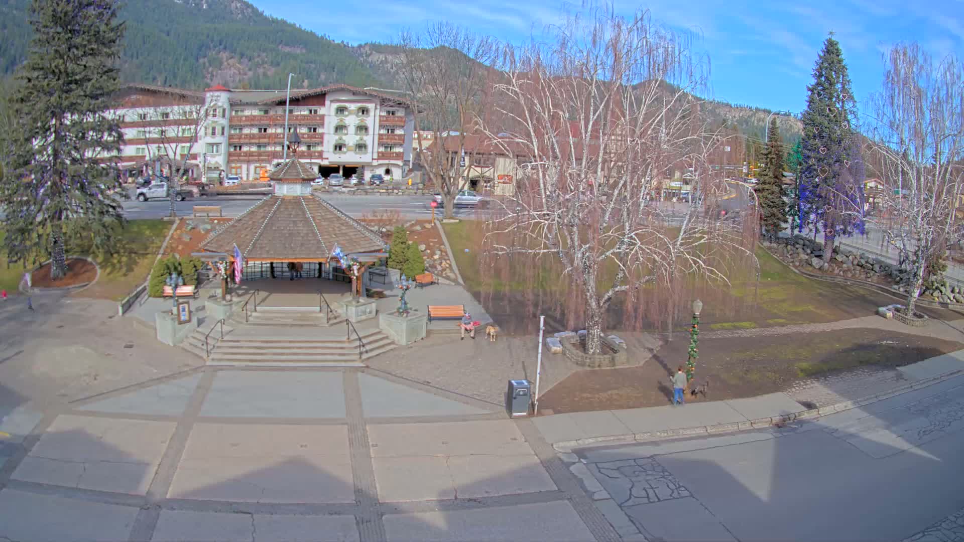 Leavenworth Village Front Street Park  Live Cam - Leavenworth, Chelan, Washington, USA