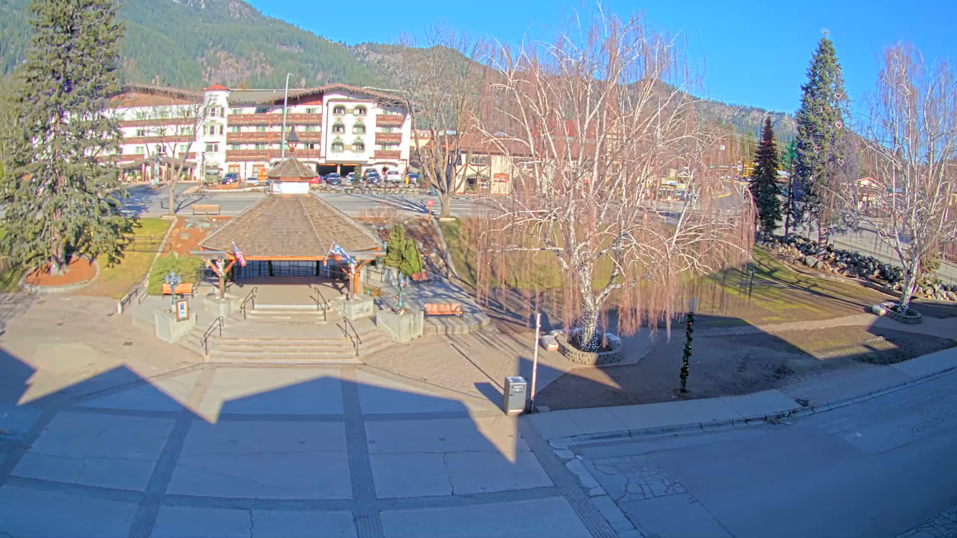 Leavenworth Village Front Street Park  Live Cam - Leavenworth, Chelan, Washington, USA