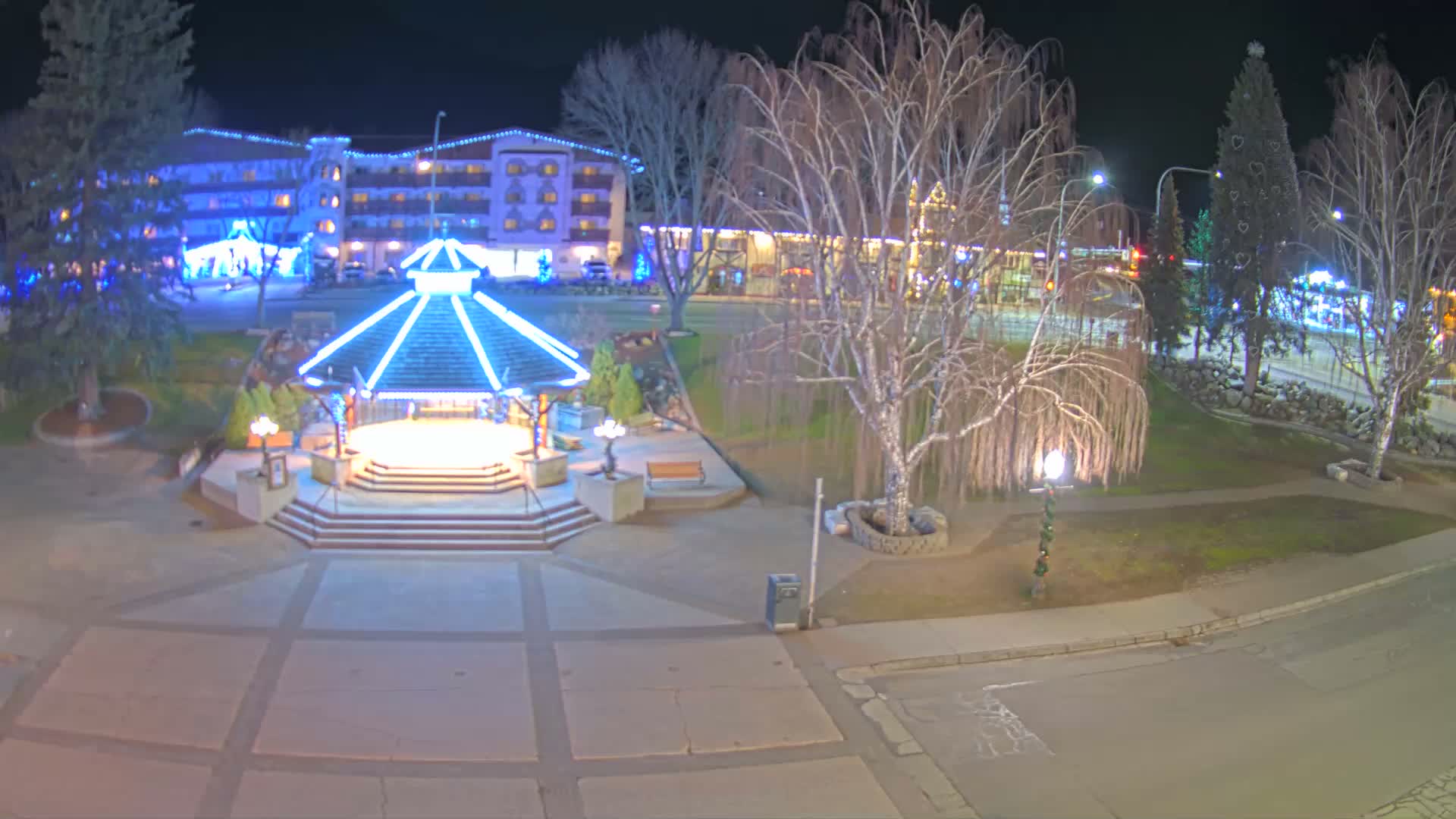 Leavenworth Village Front Street Park  Live Cam - Leavenworth, Chelan, Washington, USA