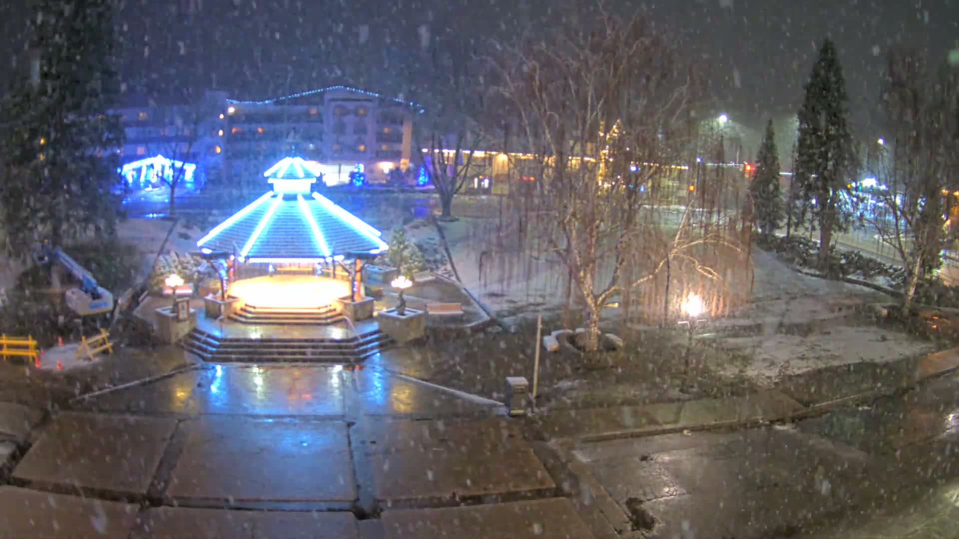 Leavenworth Village Front Street Park  Live Cam - Leavenworth, Chelan, Washington, USA