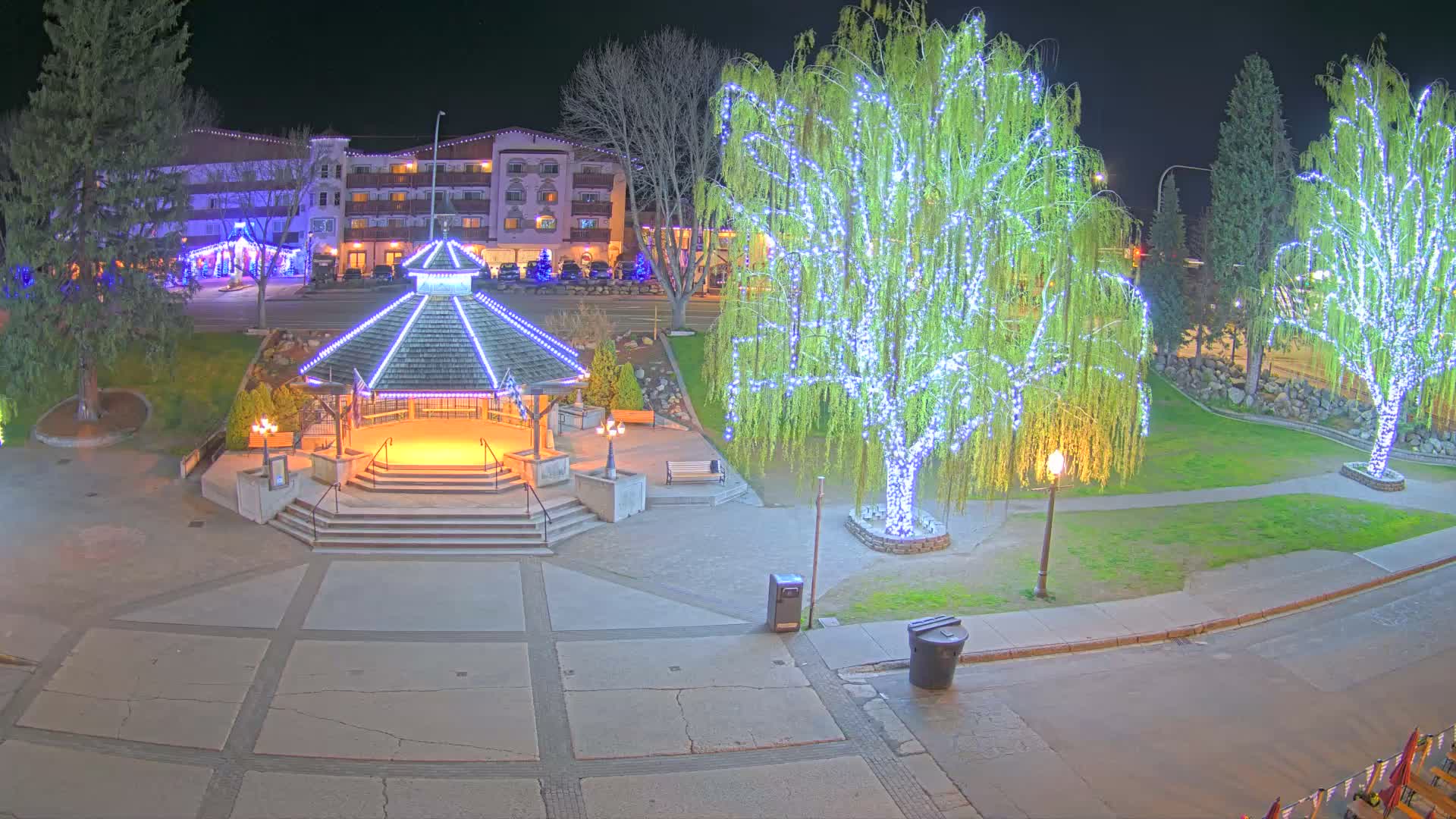 Leavenworth Village Front Street Park  Live Cam - Leavenworth, Chelan, Washington, USA