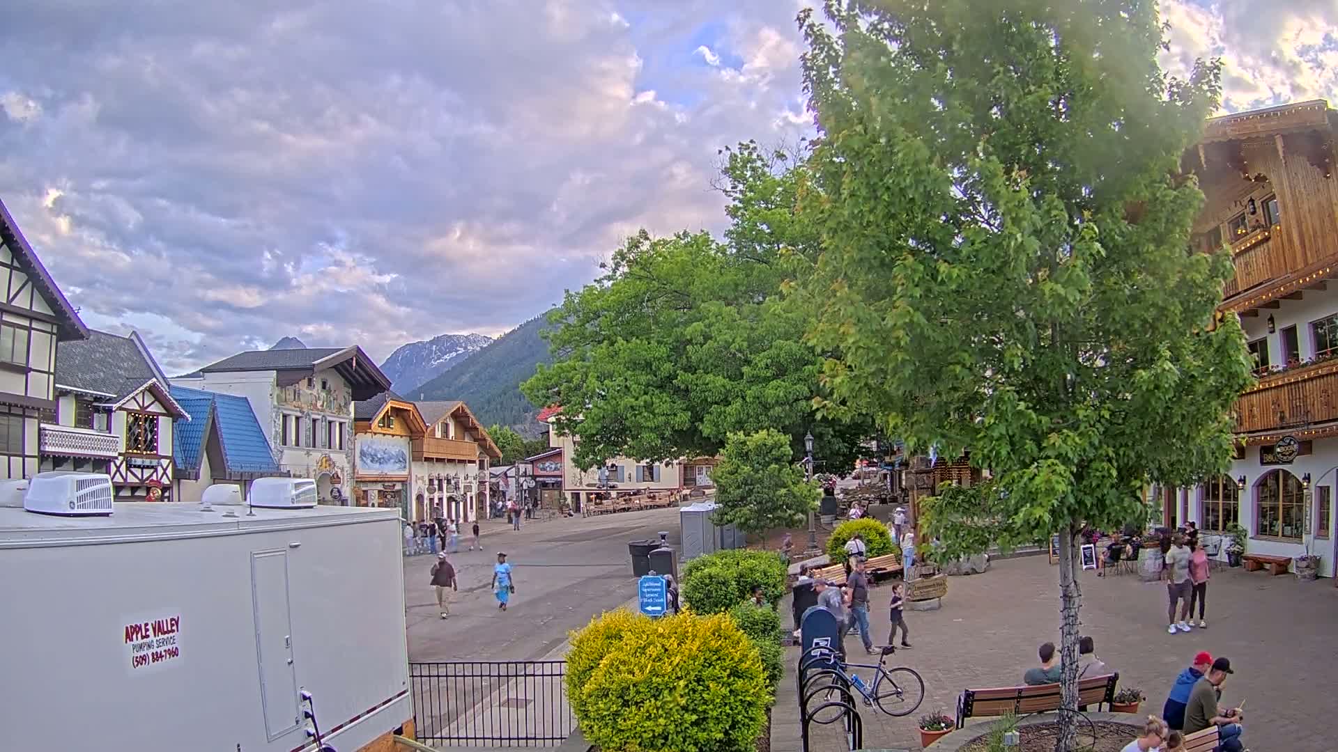Leavenworth Village Downtown  Live Cam - Leavenworth, Chelan, Washington, USA