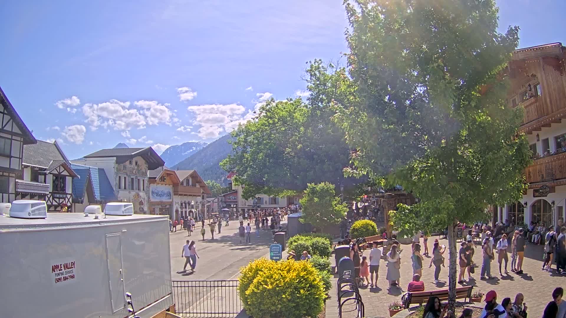 Leavenworth Village Downtown  Live Cam - Leavenworth, Chelan, Washington, USA