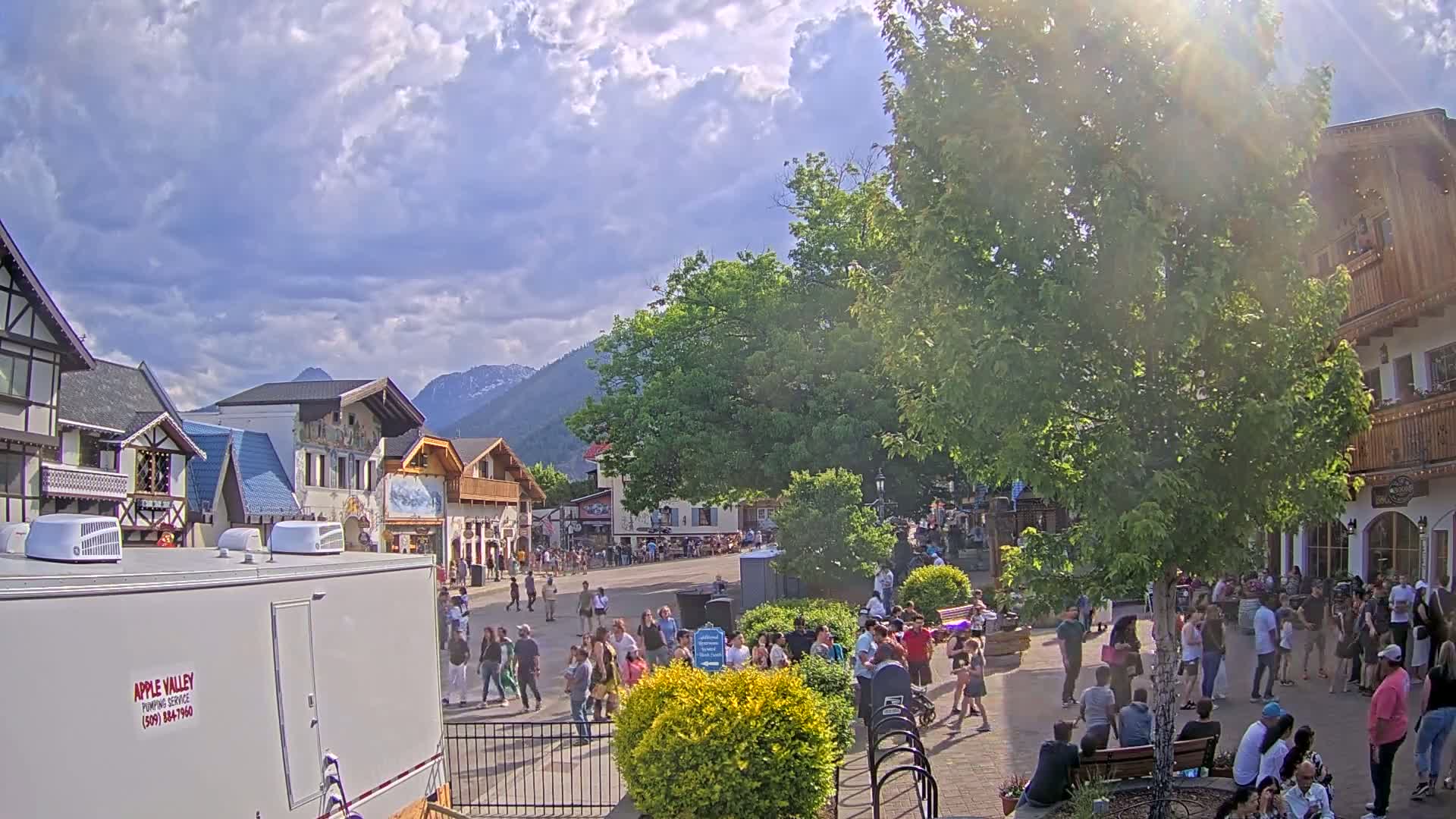Leavenworth Village Downtown  Live Cam - Leavenworth, Chelan, Washington, USA