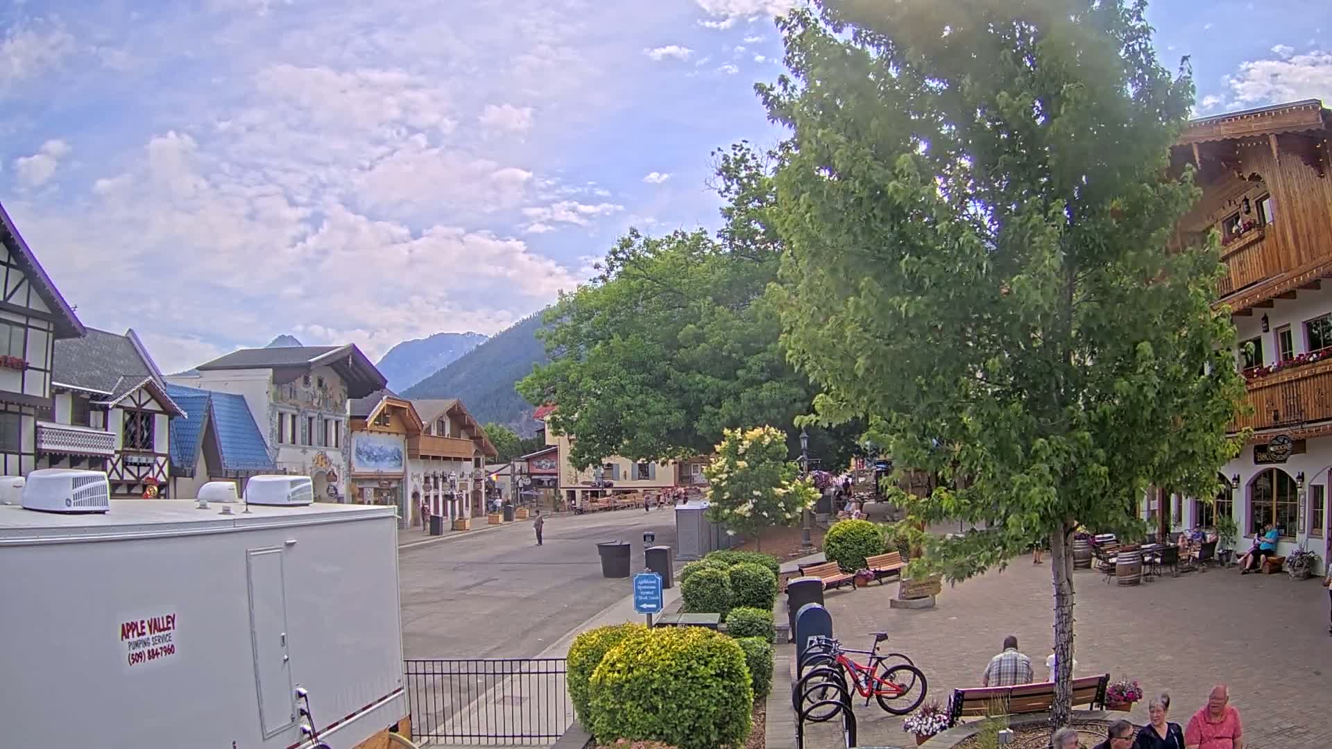 Leavenworth Village Downtown  Live Cam - Leavenworth, Chelan, Washington, USA