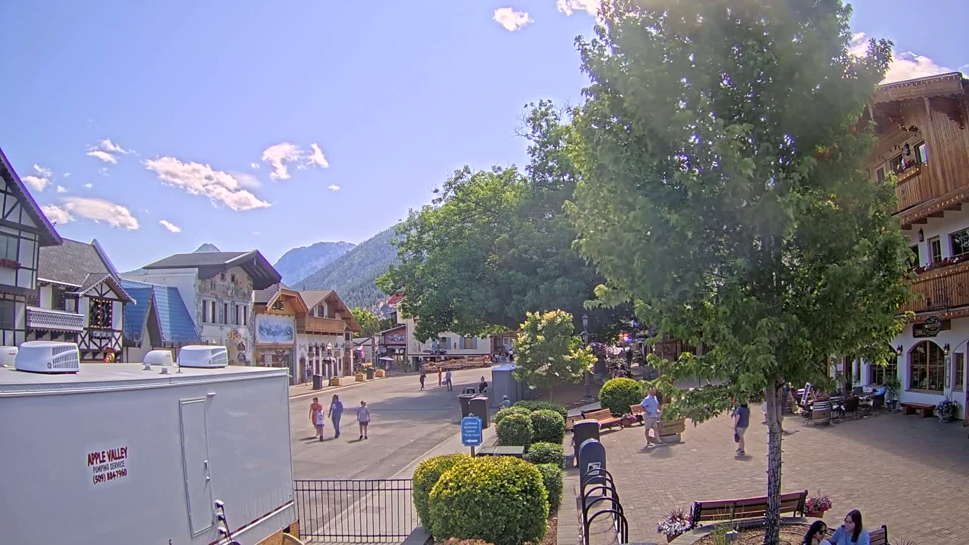 Leavenworth Village Downtown  Live Cam - Leavenworth, Chelan, Washington, USA
