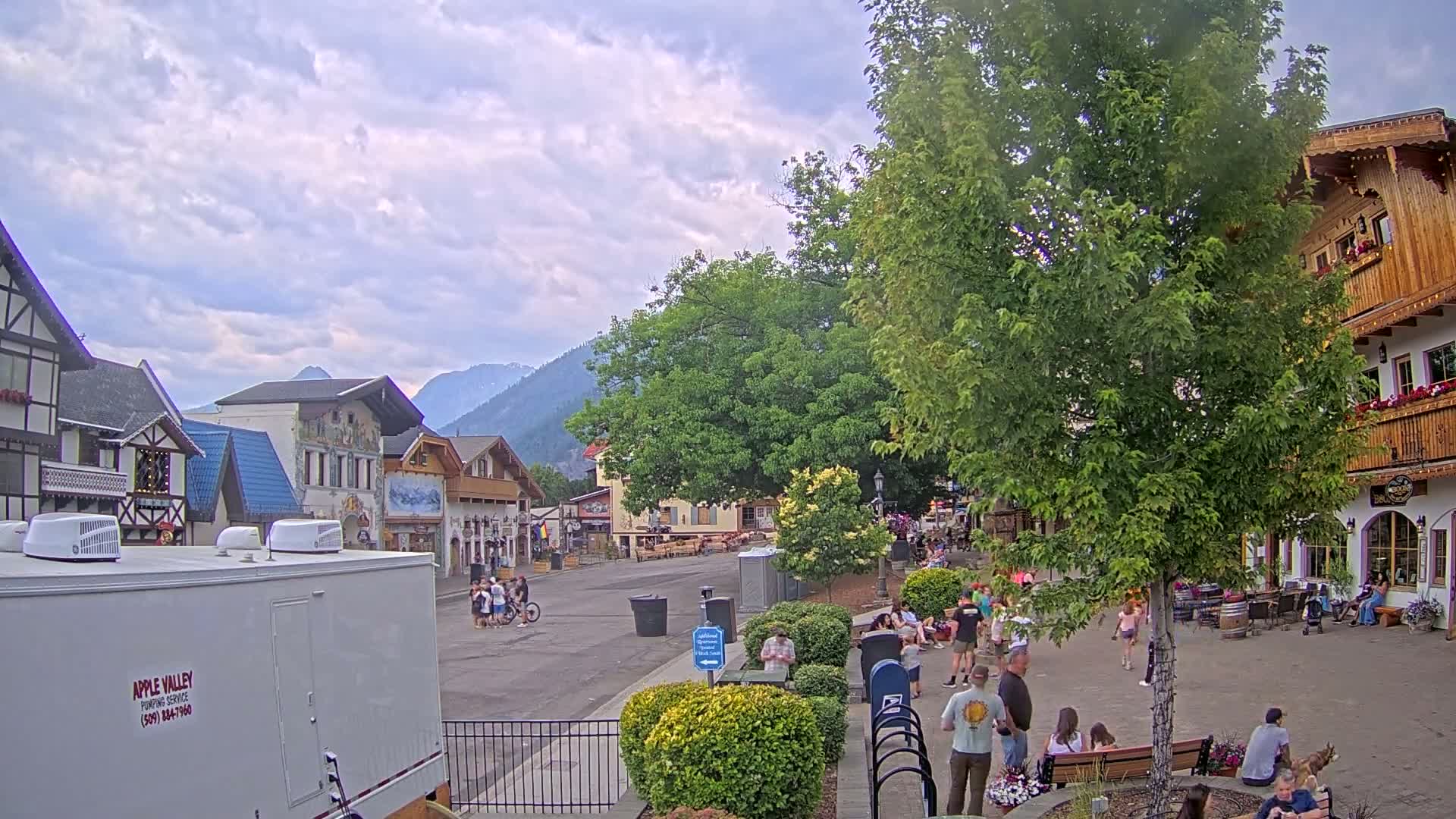 Leavenworth Village Downtown  Live Cam - Leavenworth, Chelan, Washington, USA