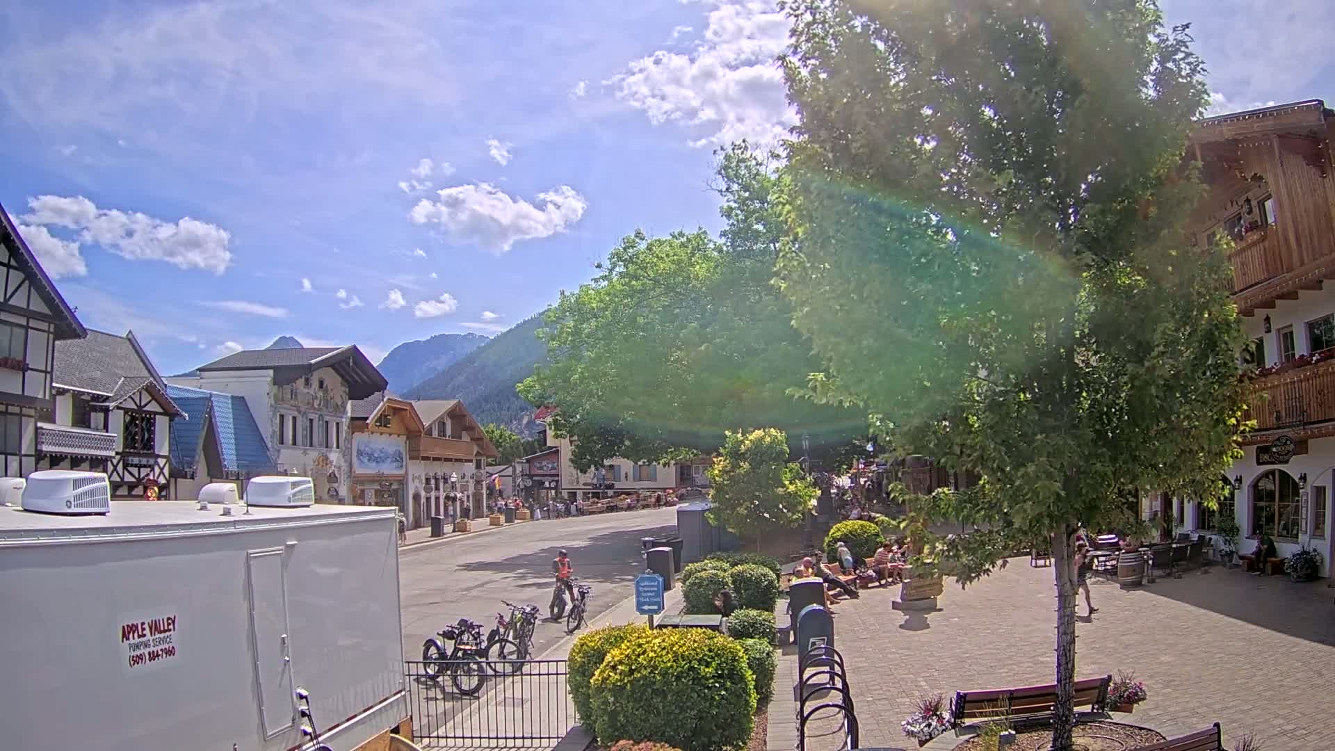Leavenworth Village Downtown  Live Cam - Leavenworth, Chelan, Washington, USA