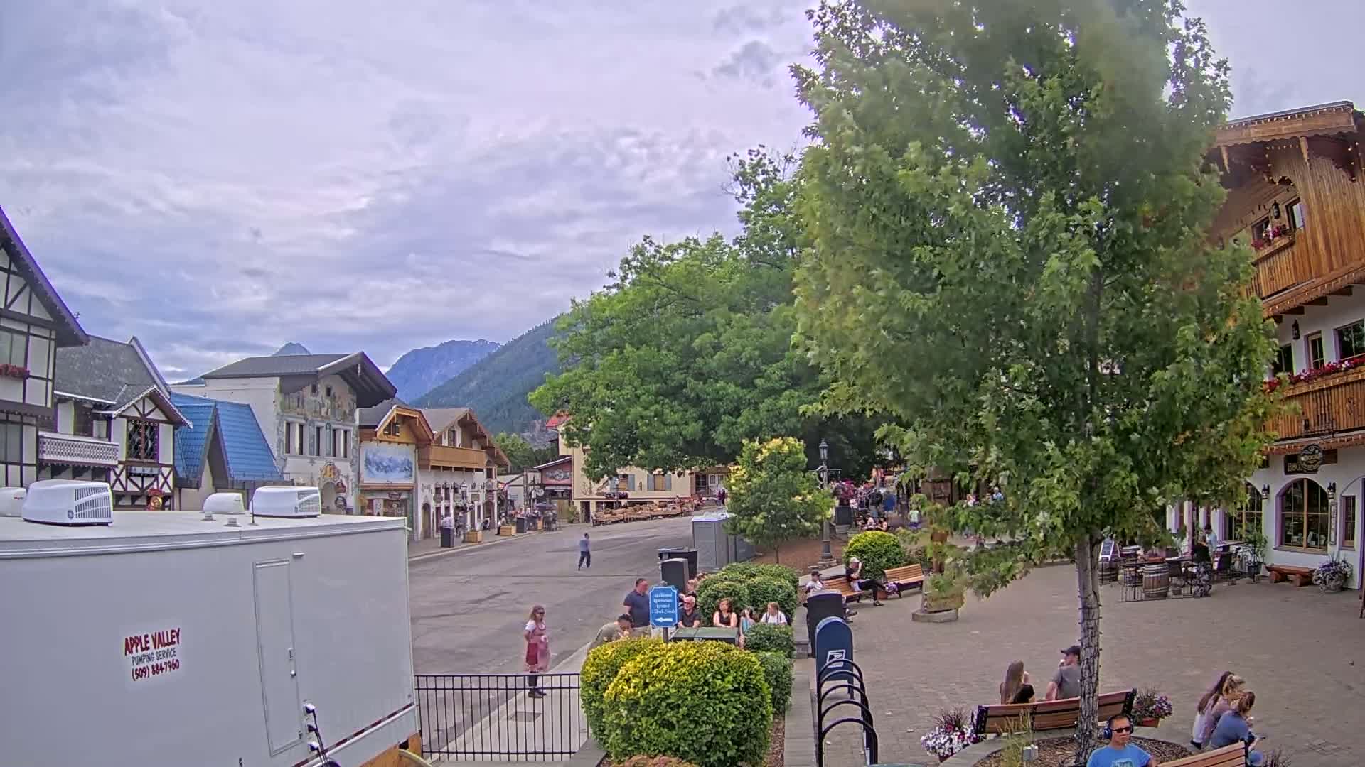 Leavenworth Village Downtown  Live Cam - Leavenworth, Chelan, Washington, USA