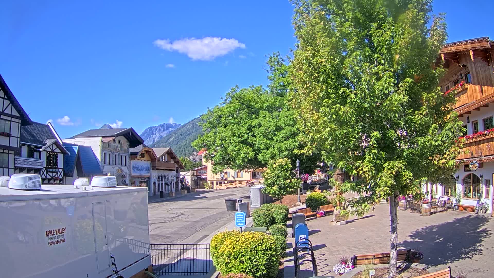 Leavenworth Village Downtown  Live Cam - Leavenworth, Chelan, Washington, USA