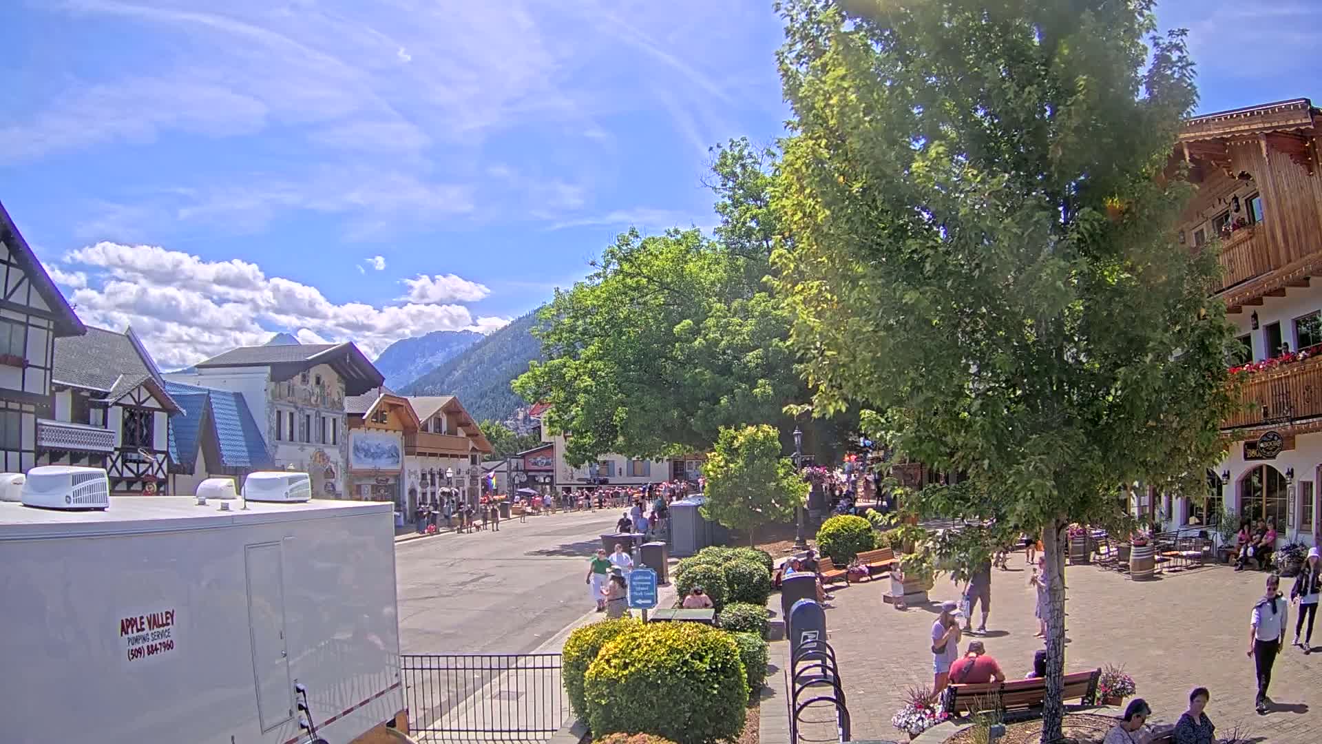 Leavenworth Village Downtown  Live Cam - Leavenworth, Chelan, Washington, USA