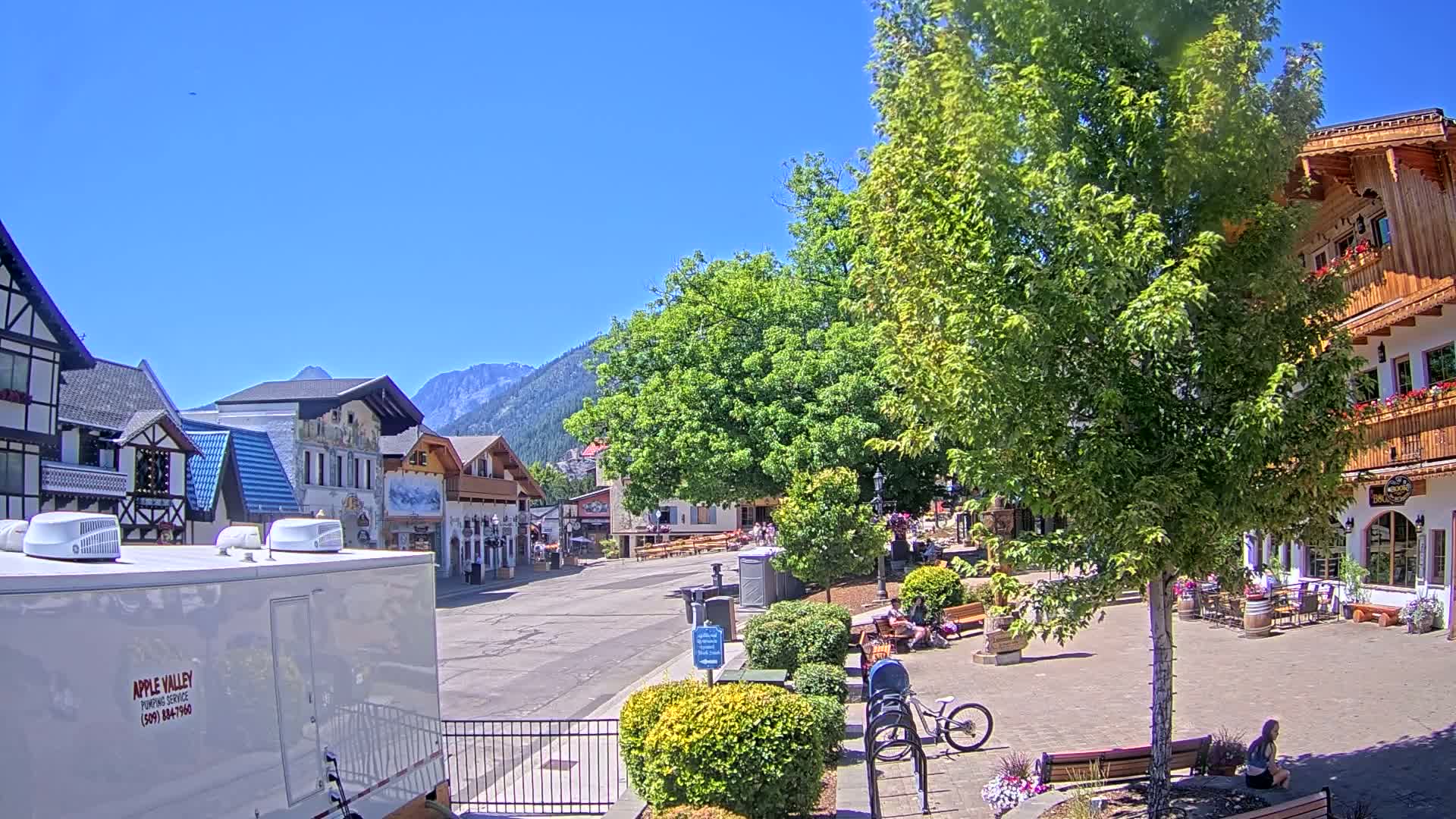Leavenworth Village Downtown  Live Cam - Leavenworth, Chelan, Washington, USA