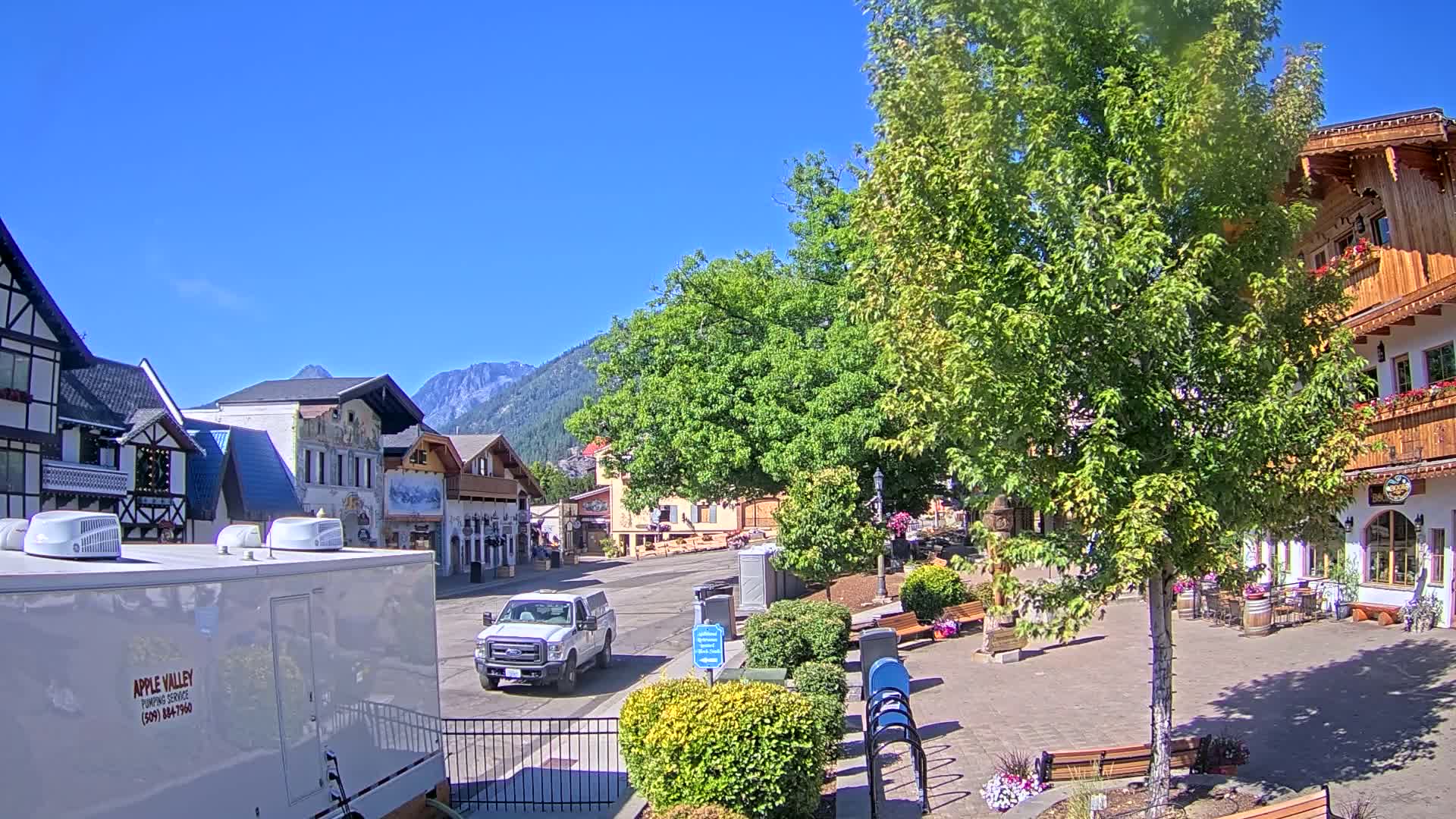Leavenworth Village Downtown  Live Cam - Leavenworth, Chelan, Washington, USA
