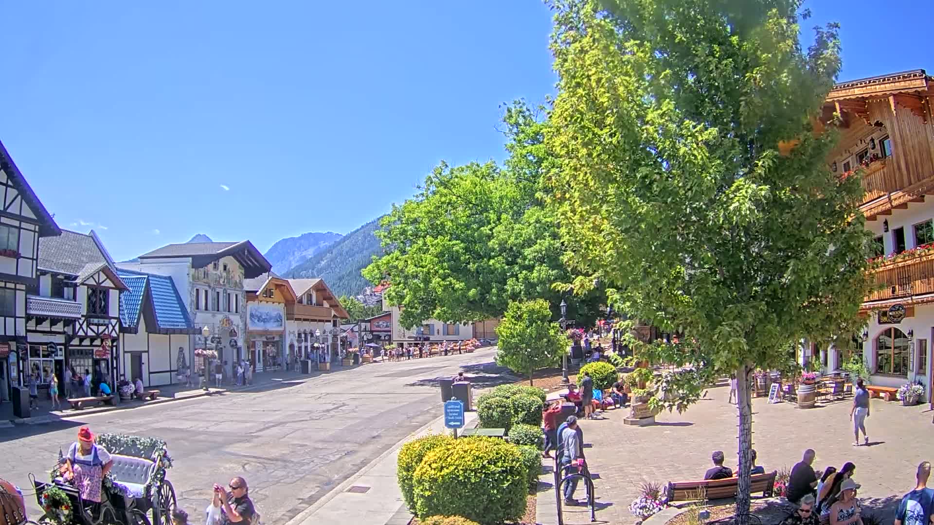 Leavenworth Village Downtown  Live Cam - Leavenworth, Chelan, Washington, USA
