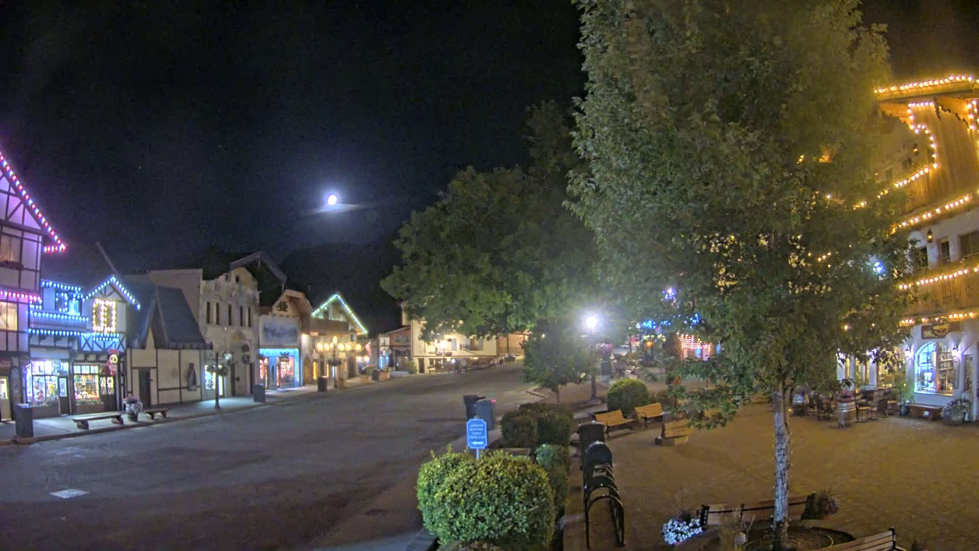Leavenworth Village Downtown  Live Cam - Leavenworth, Chelan, Washington, USA