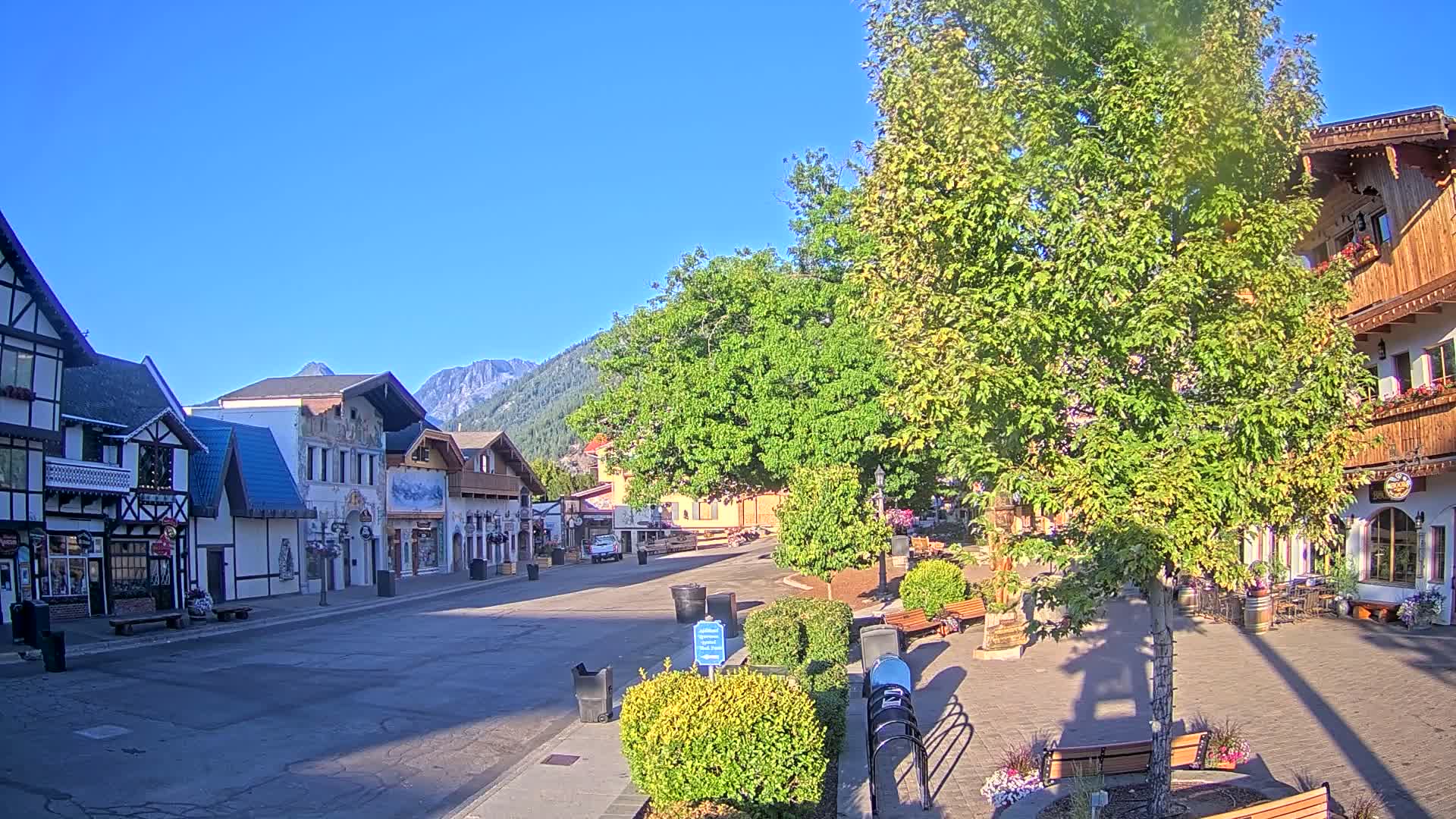 Leavenworth Village Downtown  Live Cam - Leavenworth, Chelan, Washington, USA