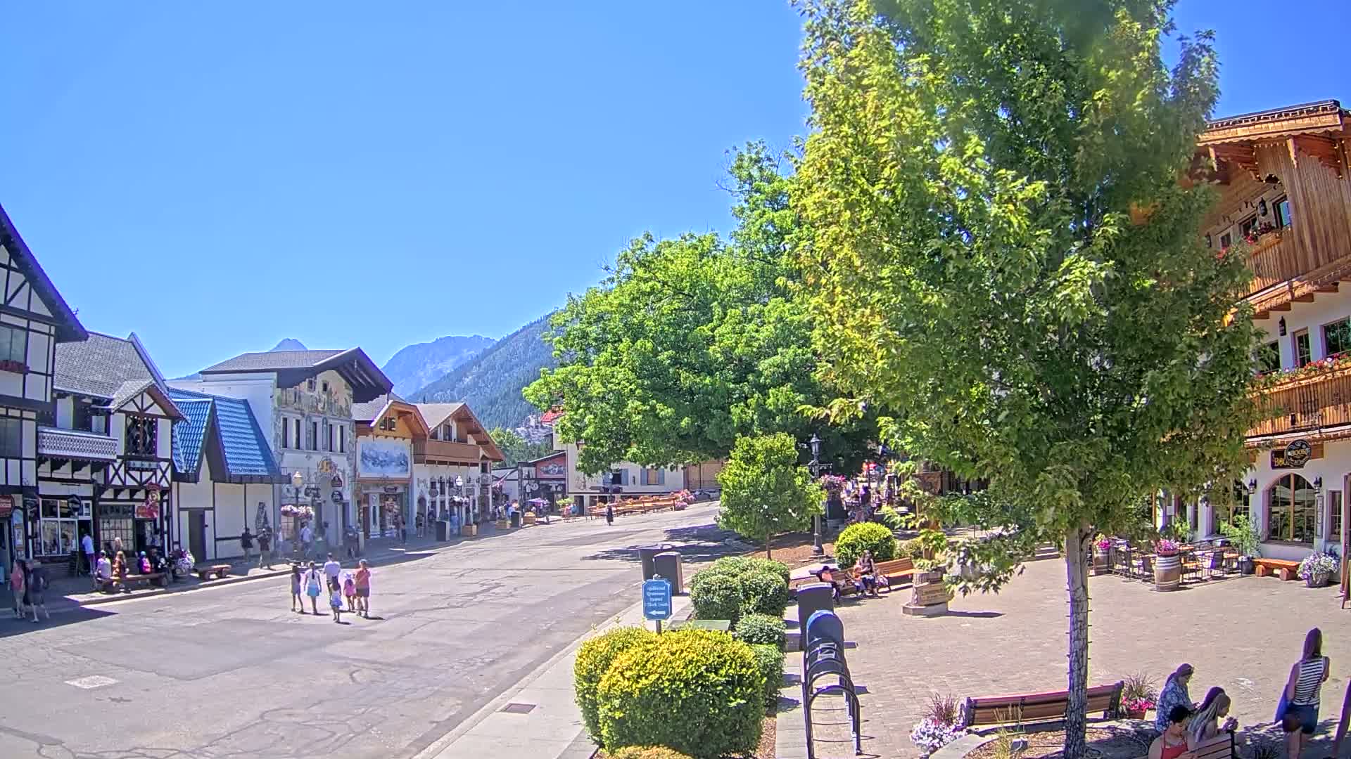 Leavenworth Village Downtown  Live Cam - Leavenworth, Chelan, Washington, USA