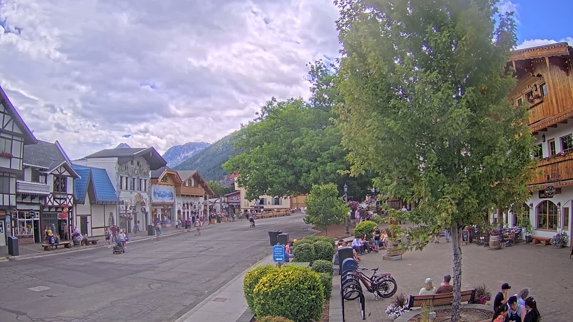 Leavenworth Village Downtown  Live Cam - Leavenworth, Chelan, Washington, USA