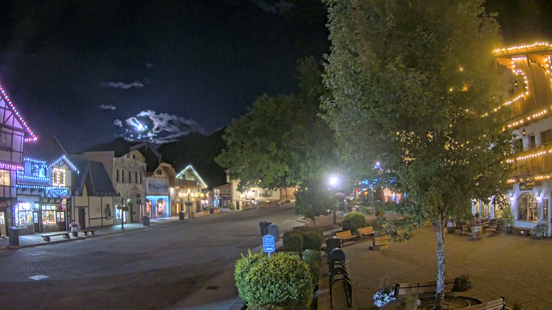 Leavenworth Village Downtown  Live Cam - Leavenworth, Chelan, Washington, USA