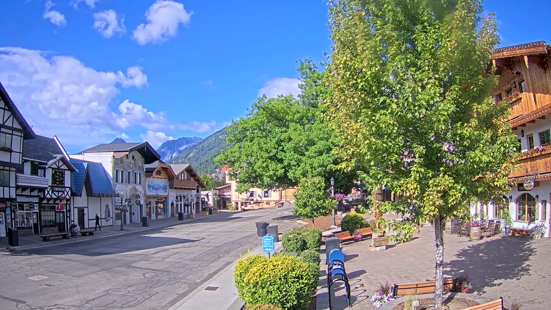 Leavenworth Village Downtown  Live Cam - Leavenworth, Chelan, Washington, USA