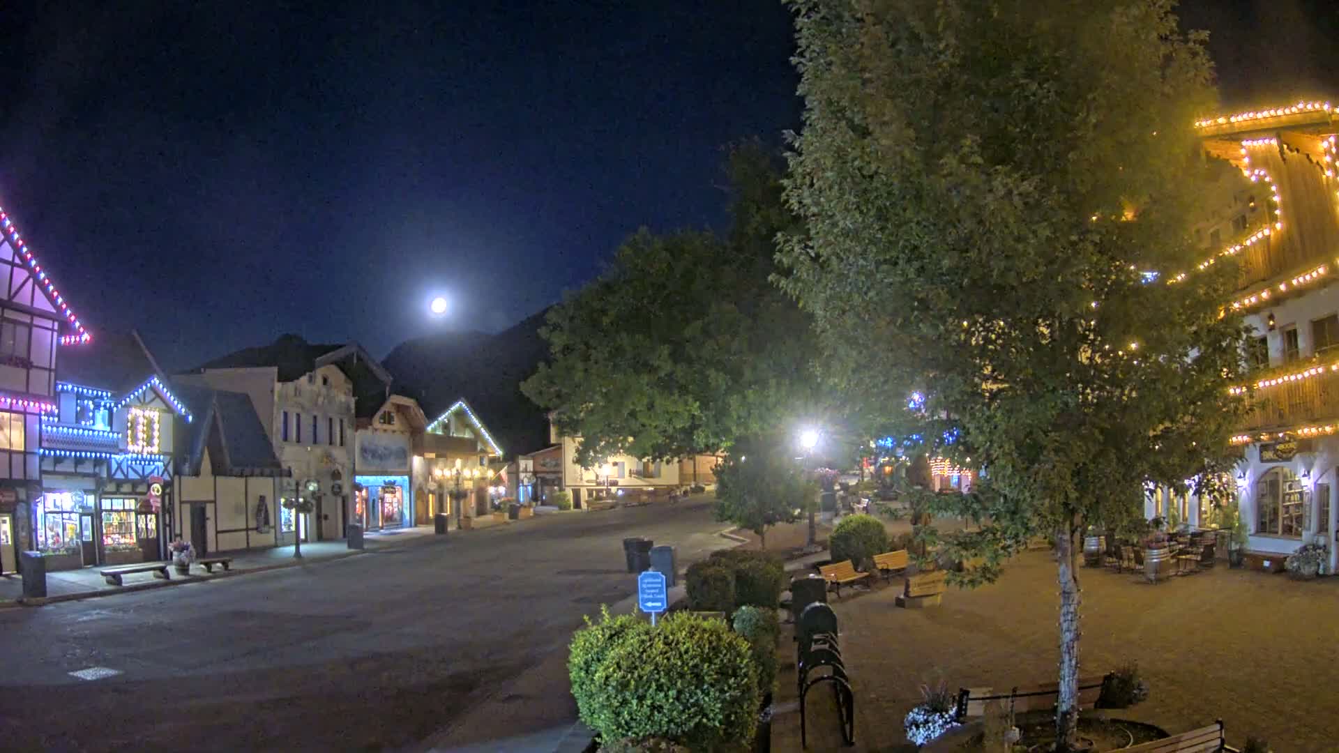 Leavenworth Village Downtown  Live Cam - Leavenworth, Chelan, Washington, USA