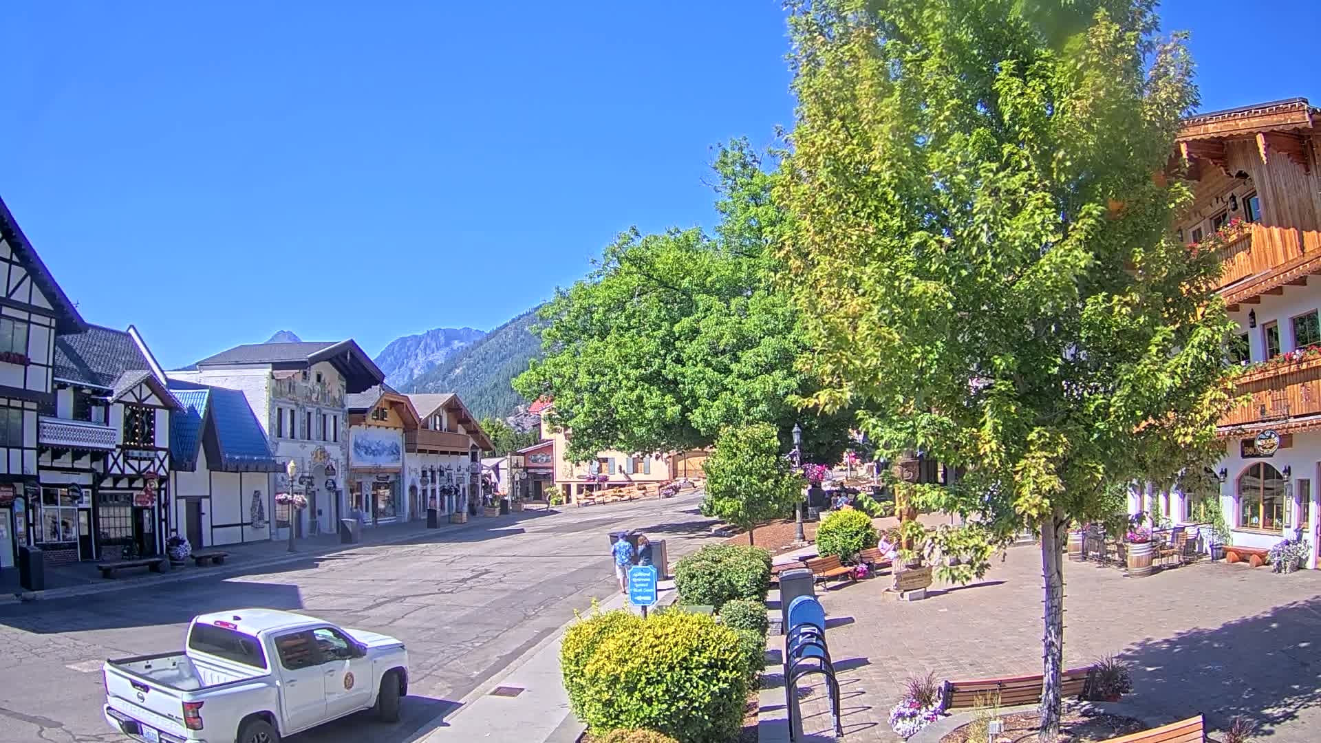 Leavenworth Village Downtown  Live Cam - Leavenworth, Chelan, Washington, USA