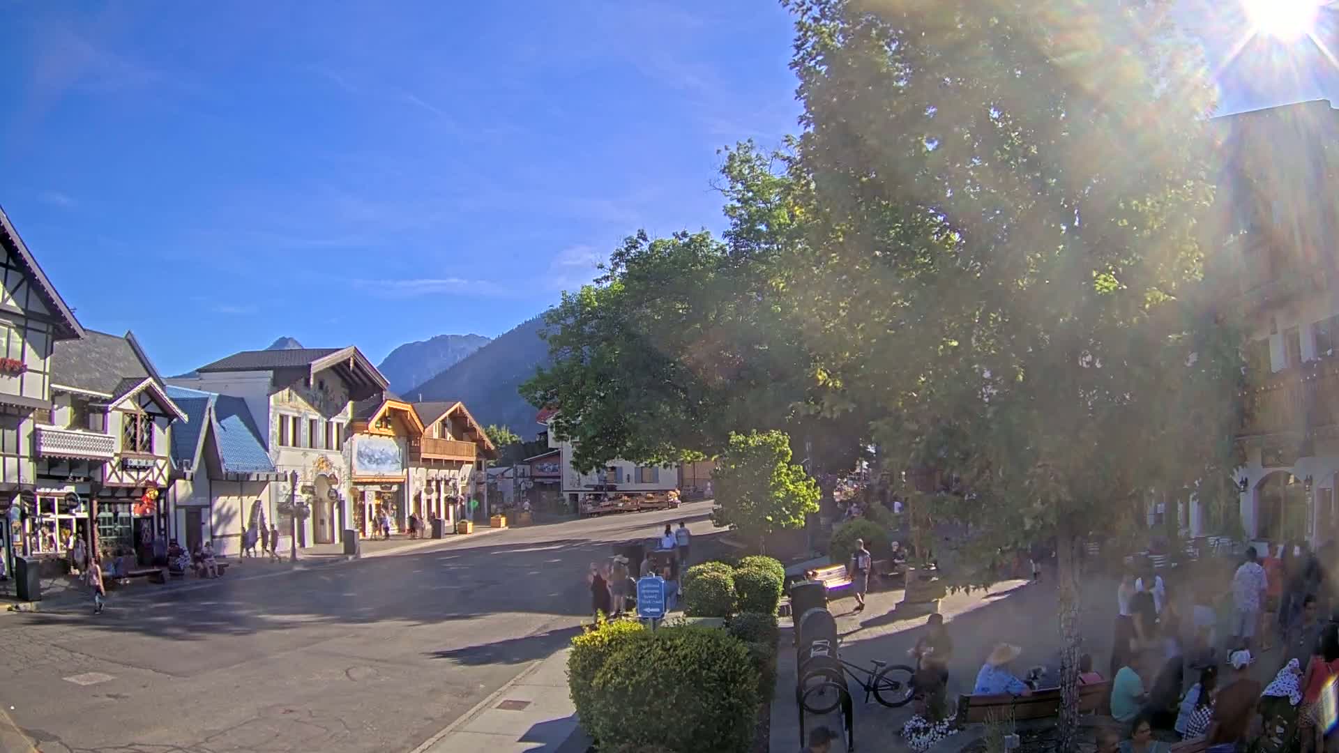 Leavenworth Village Downtown  Live Cam - Leavenworth, Chelan, Washington, USA