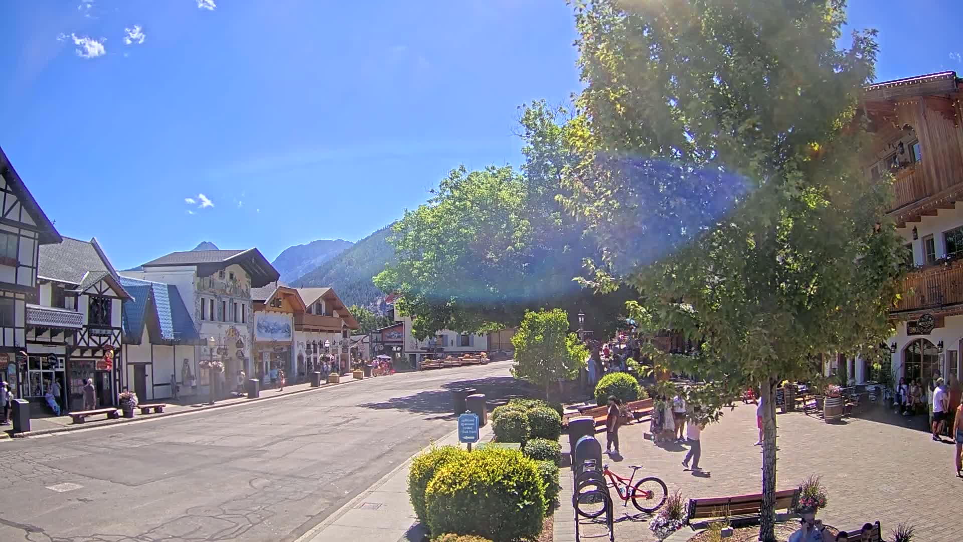 Leavenworth Village Downtown  Live Cam - Leavenworth, Chelan, Washington, USA