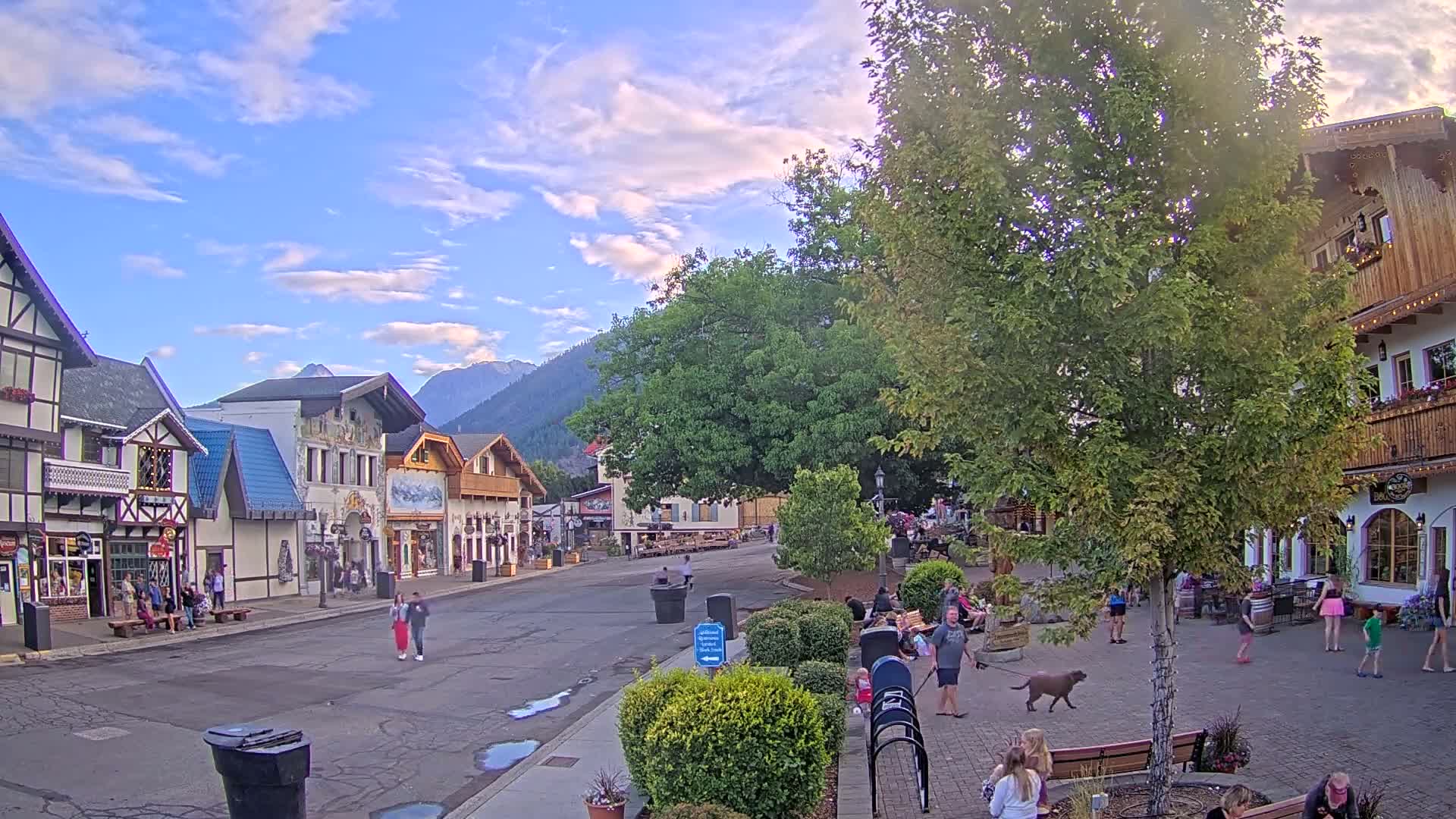 Leavenworth Village Downtown  Live Cam - Leavenworth, Chelan, Washington, USA