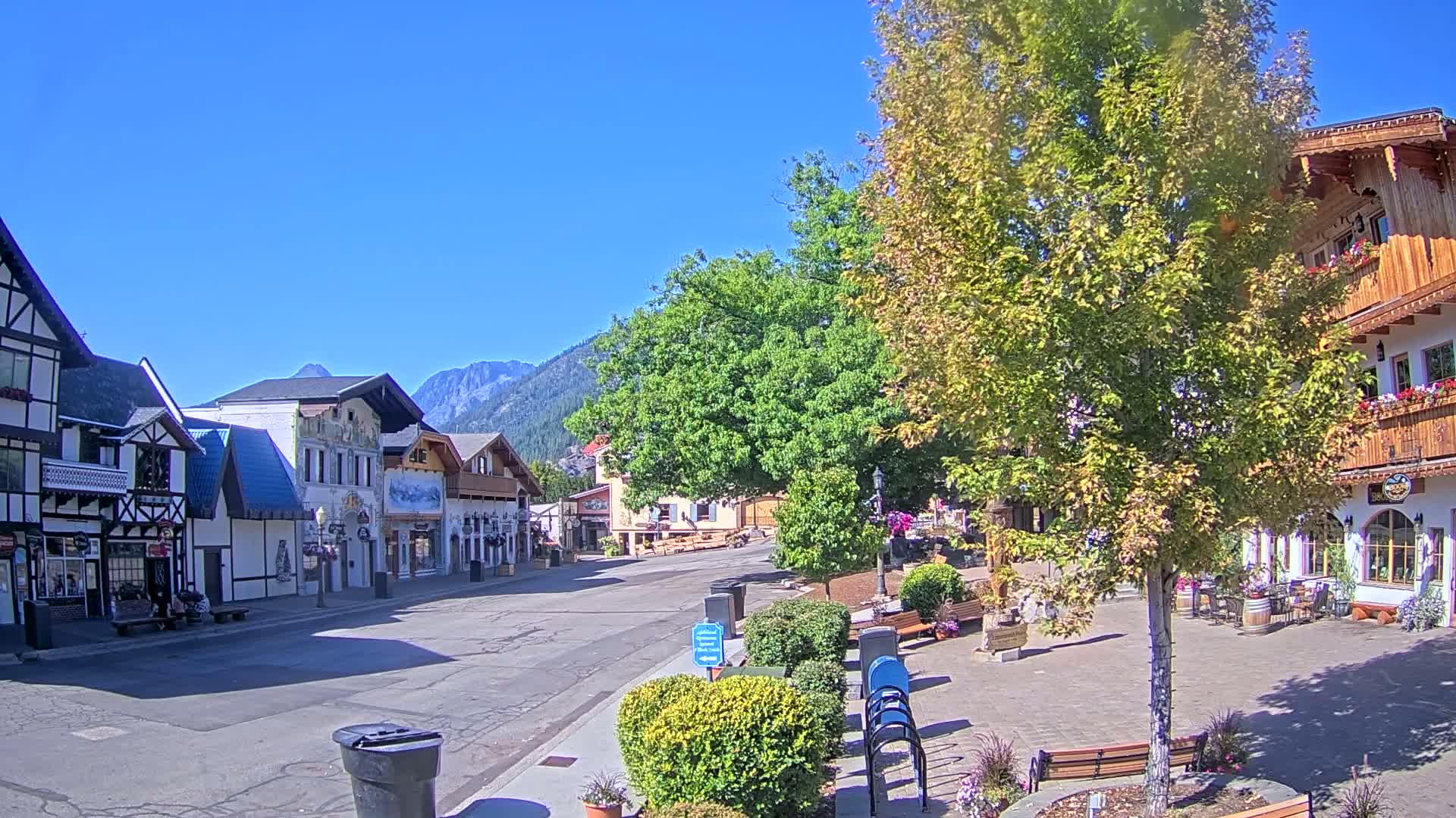 Leavenworth Village Downtown  Live Cam - Leavenworth, Chelan, Washington, USA