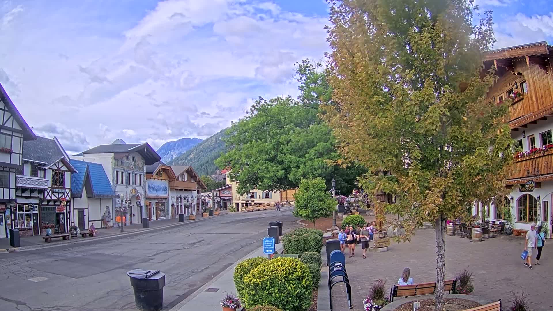 Leavenworth Village Downtown  Live Cam - Leavenworth, Chelan, Washington, USA