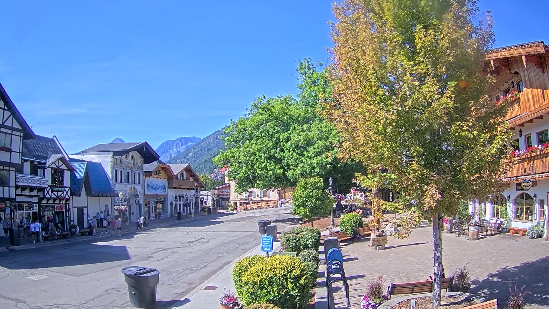 Leavenworth Village Downtown  Live Cam - Leavenworth, Chelan, Washington, USA