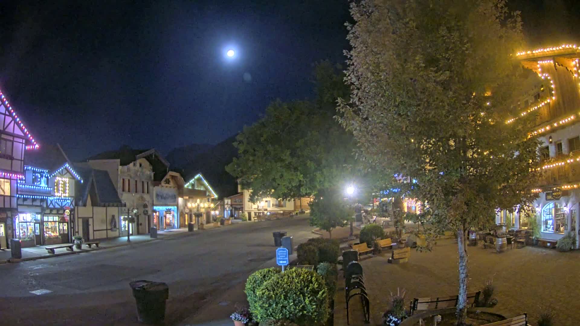 Leavenworth Village Downtown  Live Cam - Leavenworth, Chelan, Washington, USA