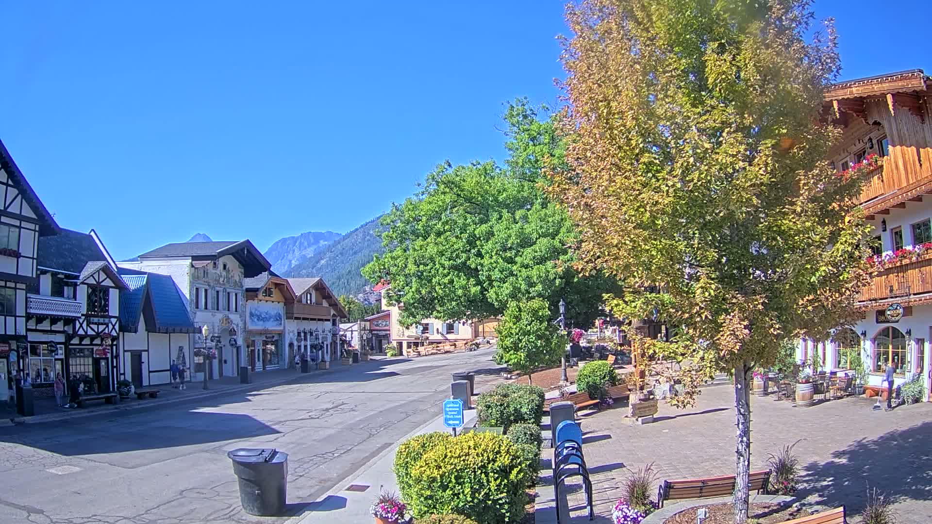 Leavenworth Village Downtown  Live Cam - Leavenworth, Chelan, Washington, USA