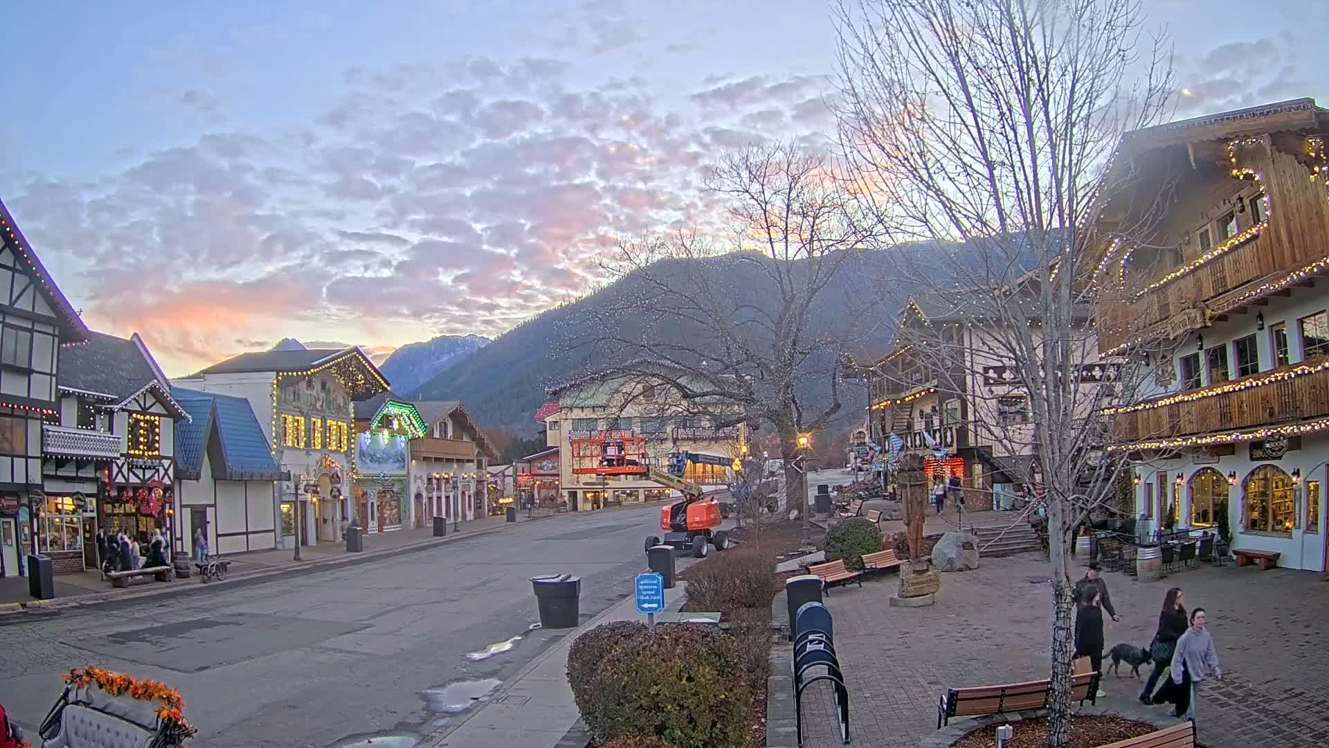 Leavenworth Village Downtown  Live Cam - Leavenworth, Chelan, Washington, USA