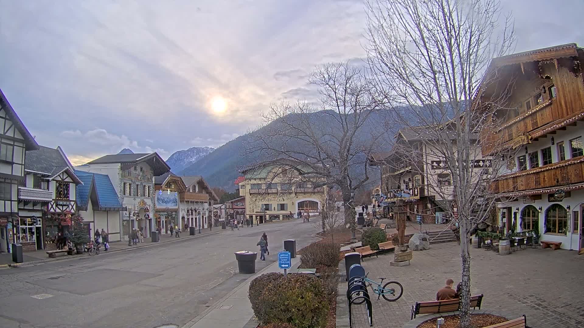 Leavenworth Village Downtown  Live Cam - Leavenworth, Chelan, Washington, USA