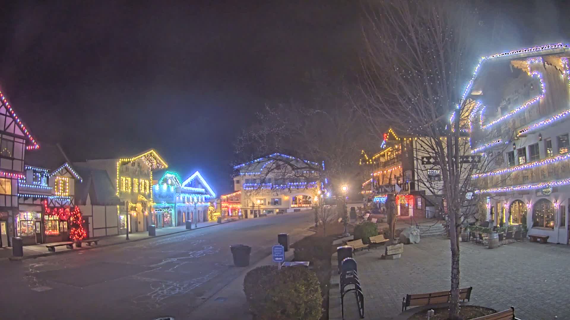 Leavenworth Village Downtown  Live Cam - Leavenworth, Chelan, Washington, USA