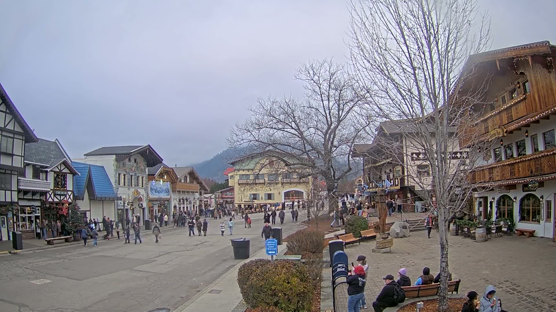 Leavenworth Village Downtown  Live Cam - Leavenworth, Chelan, Washington, USA