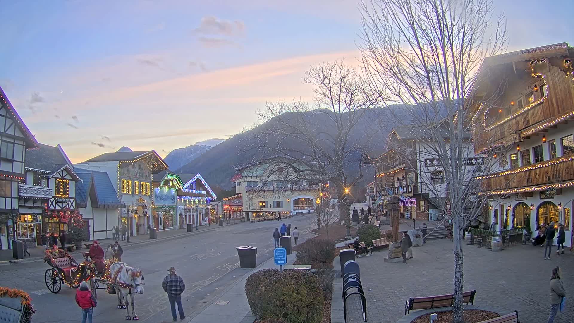 Leavenworth Village Downtown  Live Cam - Leavenworth, Chelan, Washington, USA