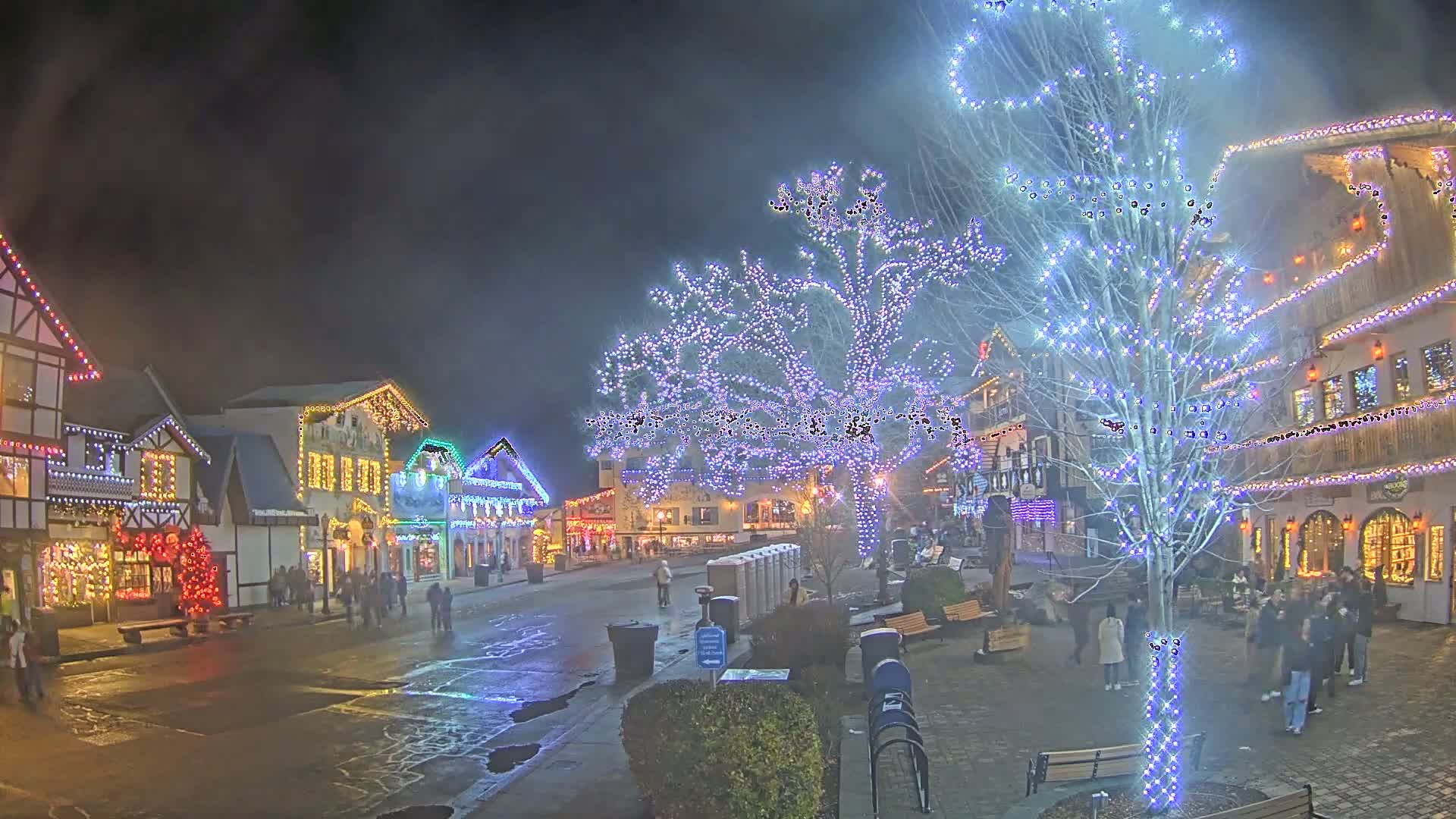 Leavenworth Village Downtown  Live Cam - Leavenworth, Chelan, Washington, USA