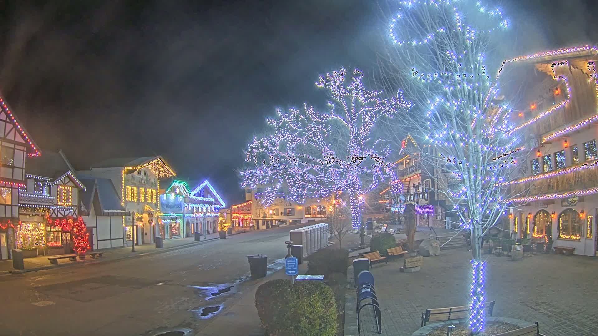 Leavenworth Village Downtown  Live Cam - Leavenworth, Chelan, Washington, USA