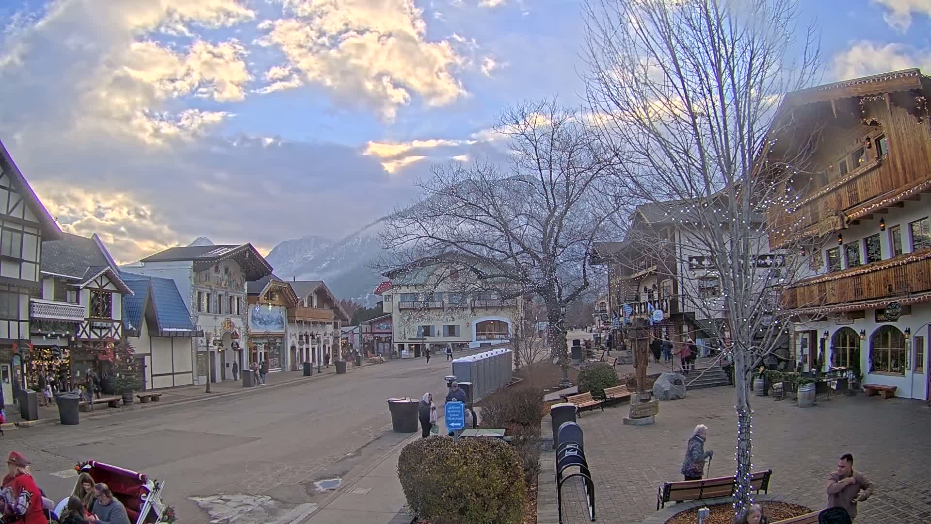 Leavenworth Village Downtown  Live Cam - Leavenworth, Chelan, Washington, USA