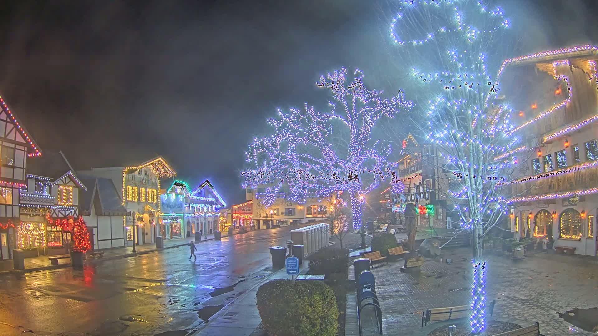 Leavenworth Village Downtown  Live Cam - Leavenworth, Chelan, Washington, USA